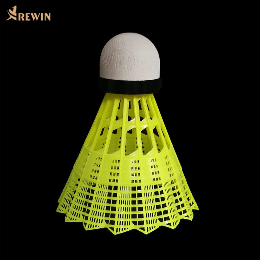 Hot Selling Wholesale Cheap Nylon Badminton Shuttlecock Of M370c