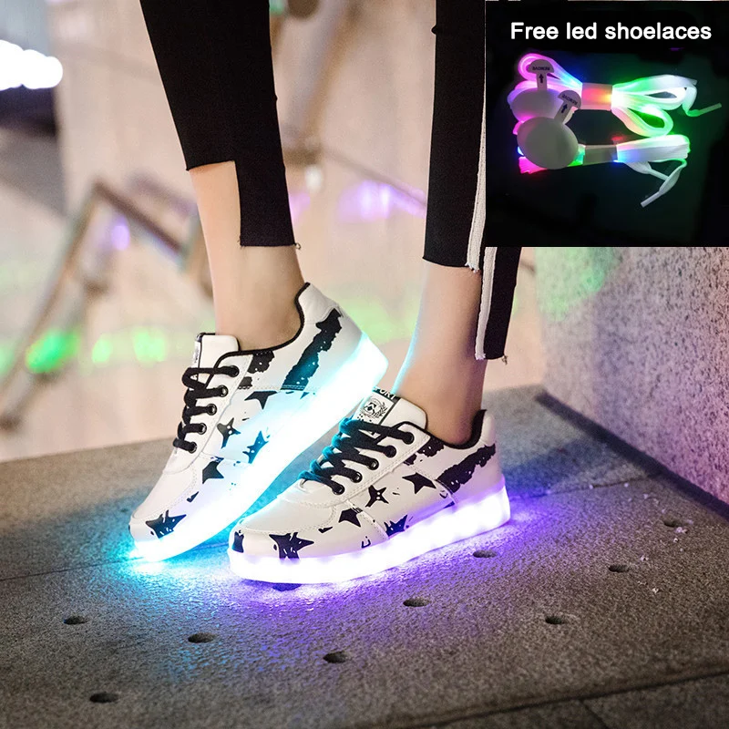 2020 Hot Selling Low Price LED Light Kids Shoes Spring Sport Shoes