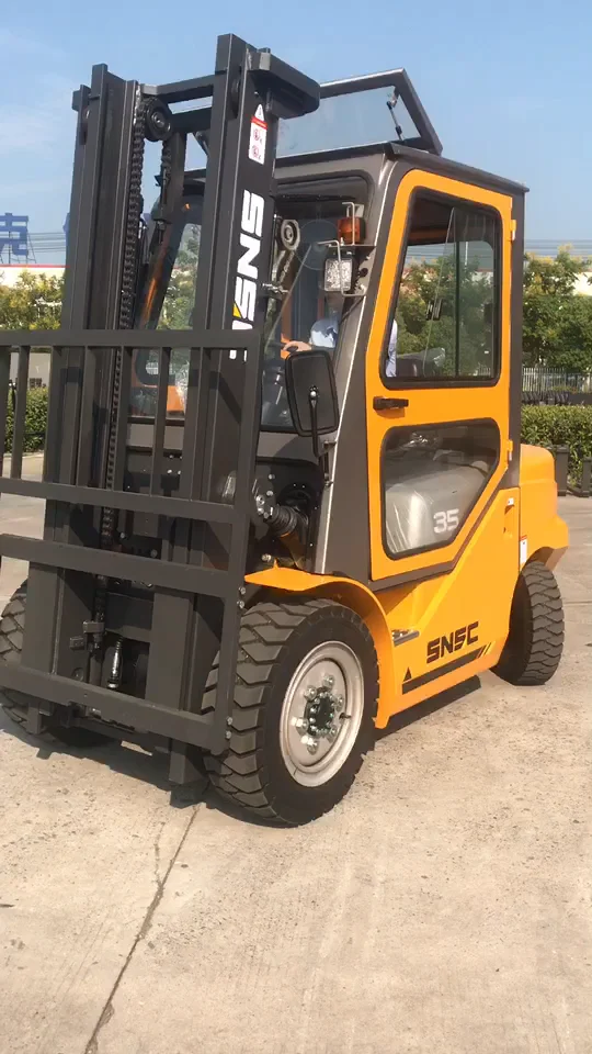 俄罗斯3吨3.5吨柴油发动机五十铃c240叉车舱