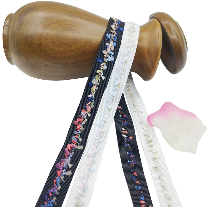 
Factory spot wholesale 1.5cM black and white floral embroidery jacquard ribbon 