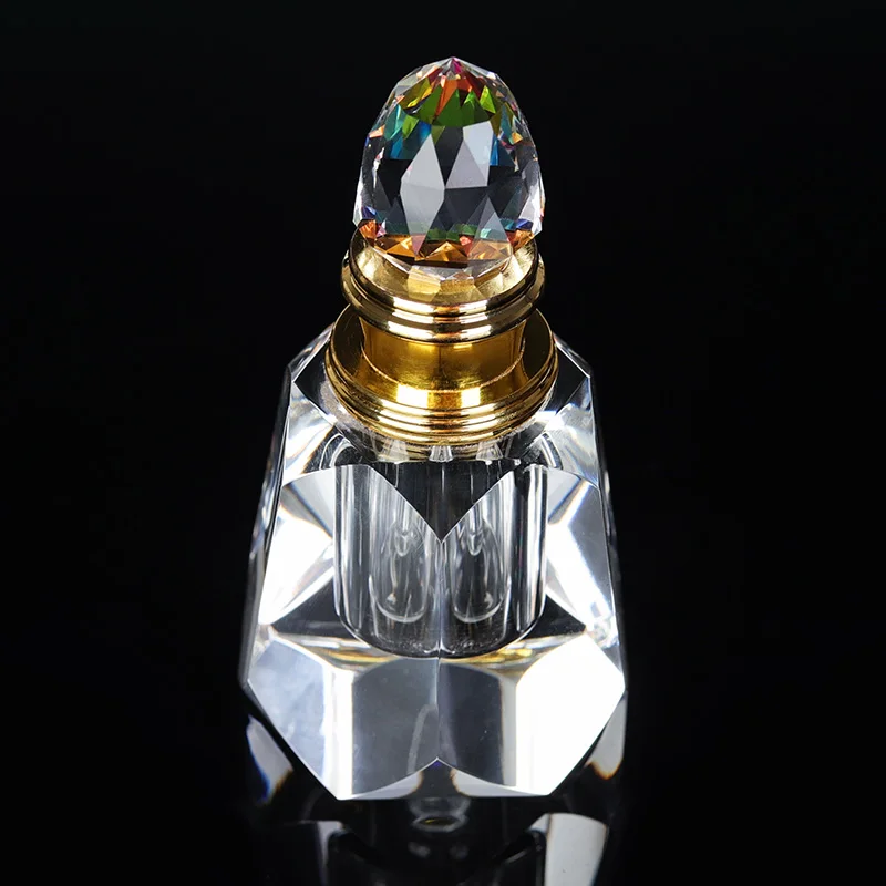 Luxury crystal perfume bottle customized logo glass crafts manufacture