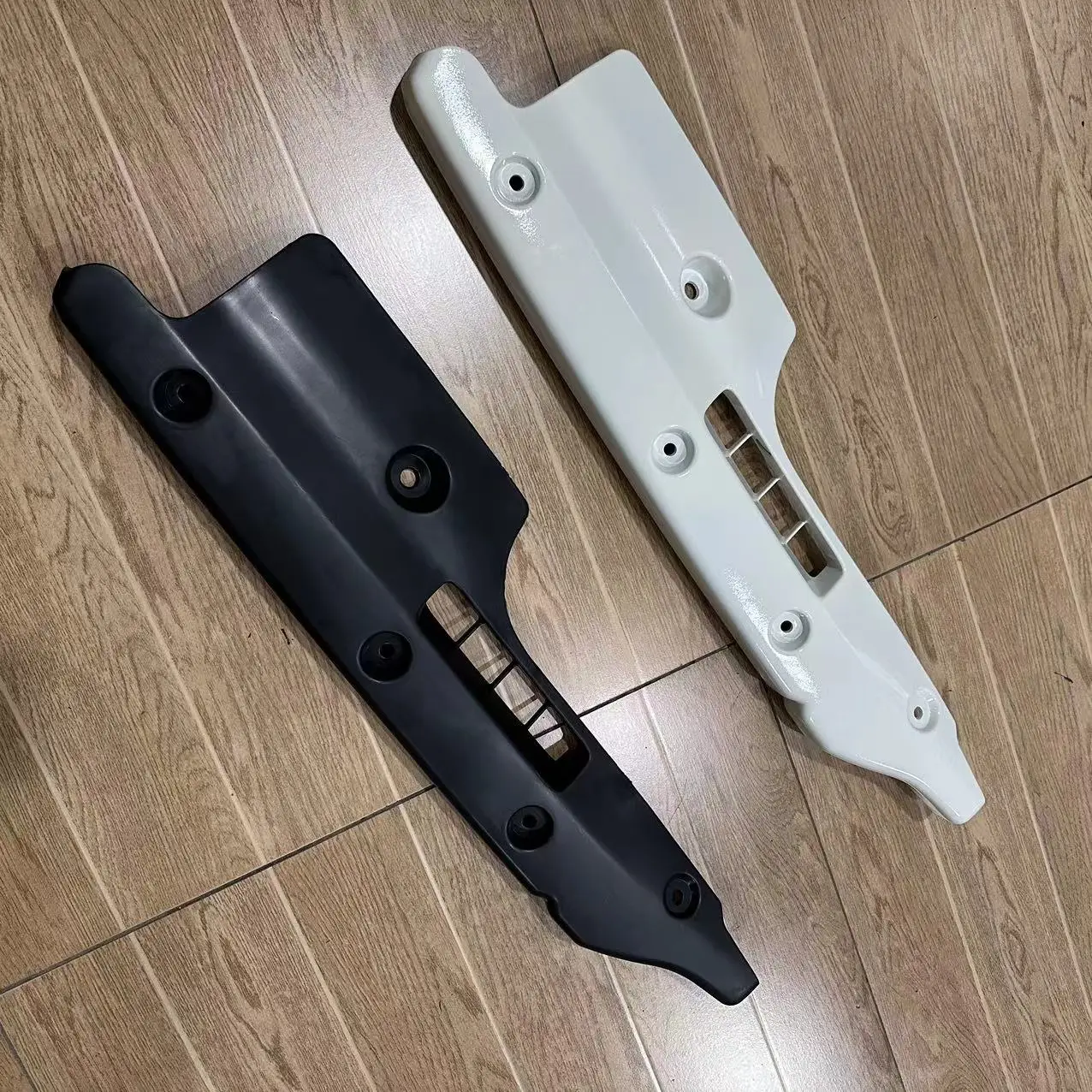 GHCD Hot Product/factory Price/high Quality Japanese Truck HIN VICTOR 2014 Year's High Cabin Black&white  Bumper Corner factory