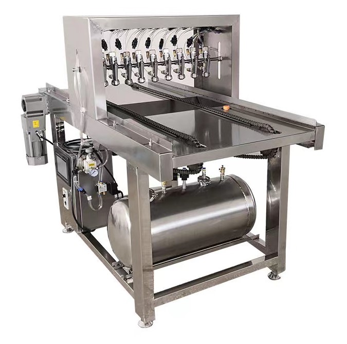 Commercial Automatic Bakery Equipment Oil Sprayer For Cake Tray Injection Molding Machine