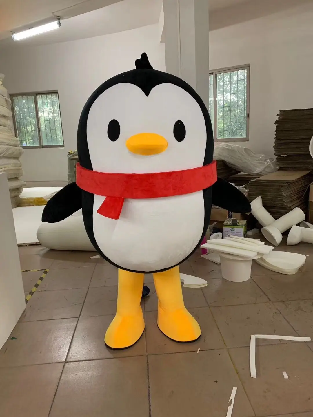 Smiling Penguin Mascot Costume Adult Mascot Suit Free Shipping 