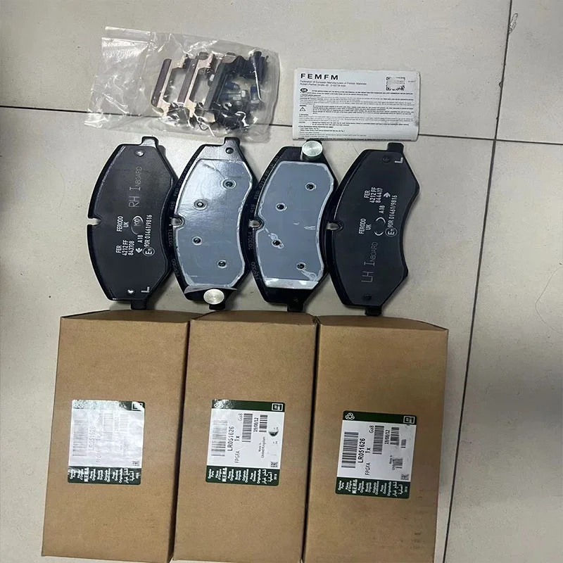 Lr134700 Lr051626 Front Brake Pads Lr051626 For Range Rover Sport 1315