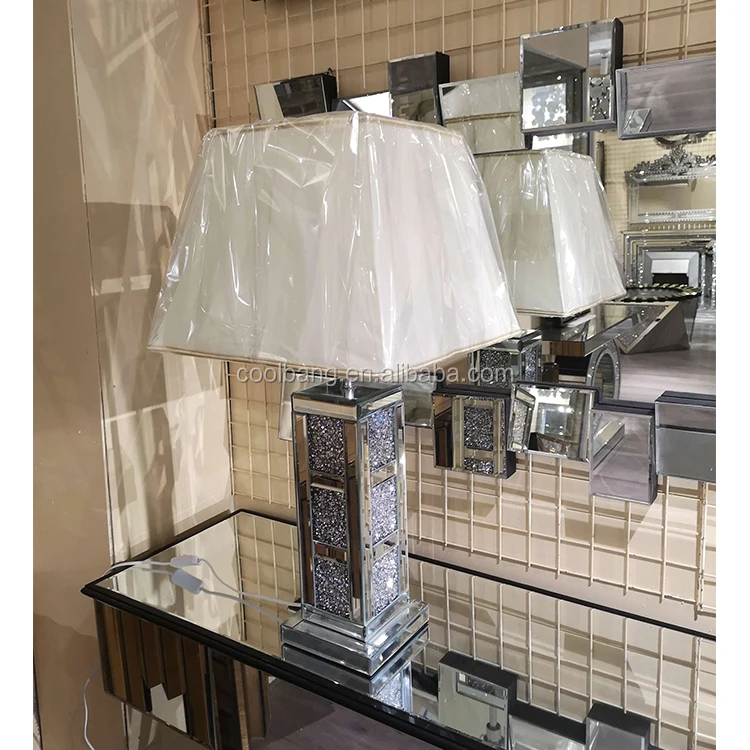 Mirrored Lamp (12).jpg