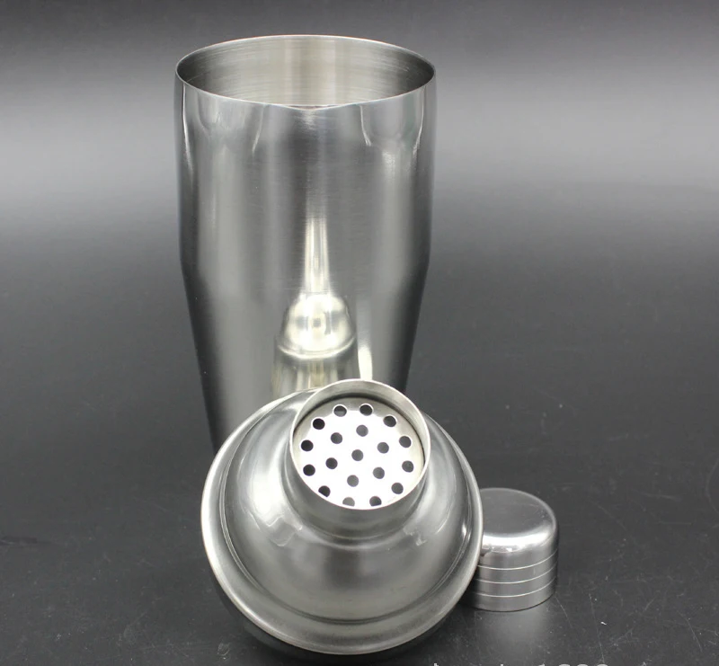 Cocktail Shaker (3).jpg