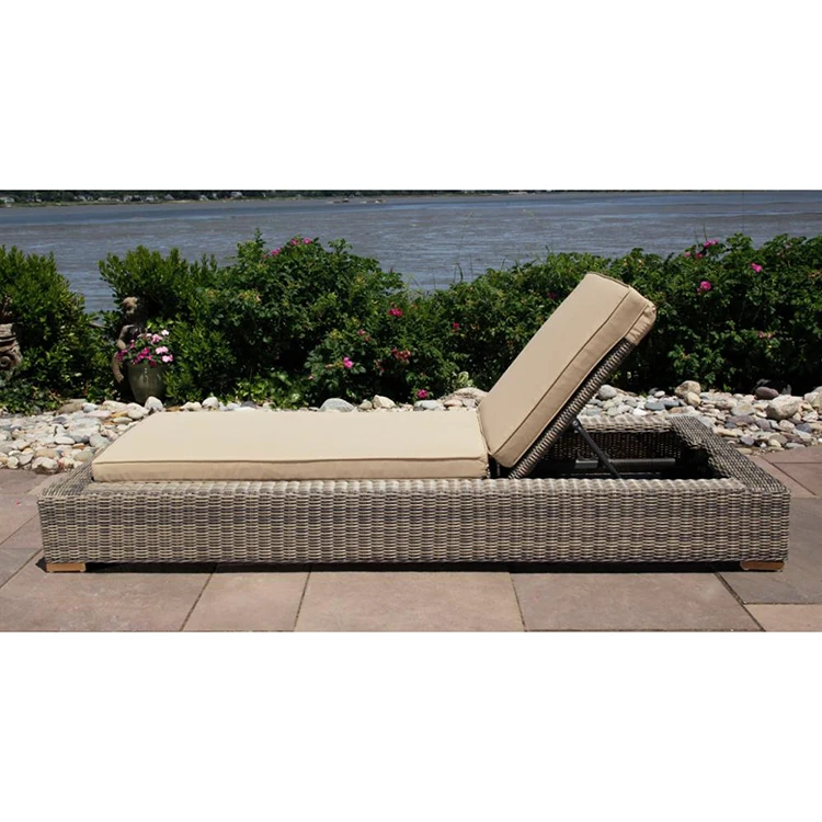 All weather Rattan Outdoor Poolside Wicker Lounger Bed .