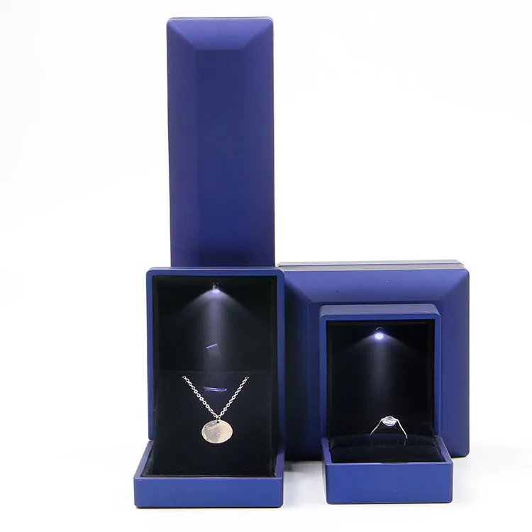 Ruixing Best selling high quality custom logo spray bracelet bracelet ring Jewellery Boxes with Light