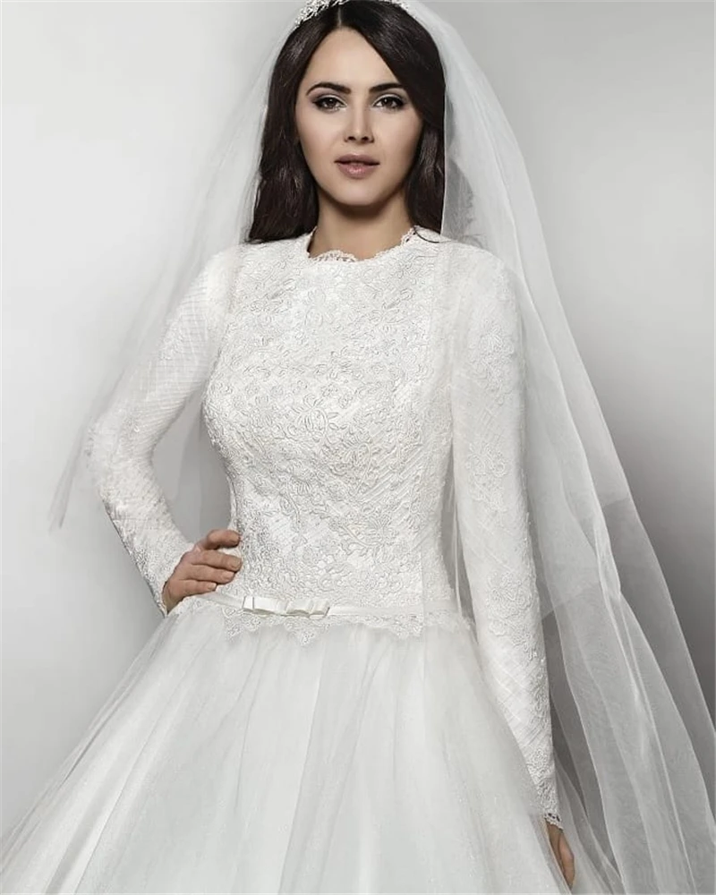 经典高领全袖阿拉伯蕾丝婚纱穆斯林新娘礼服