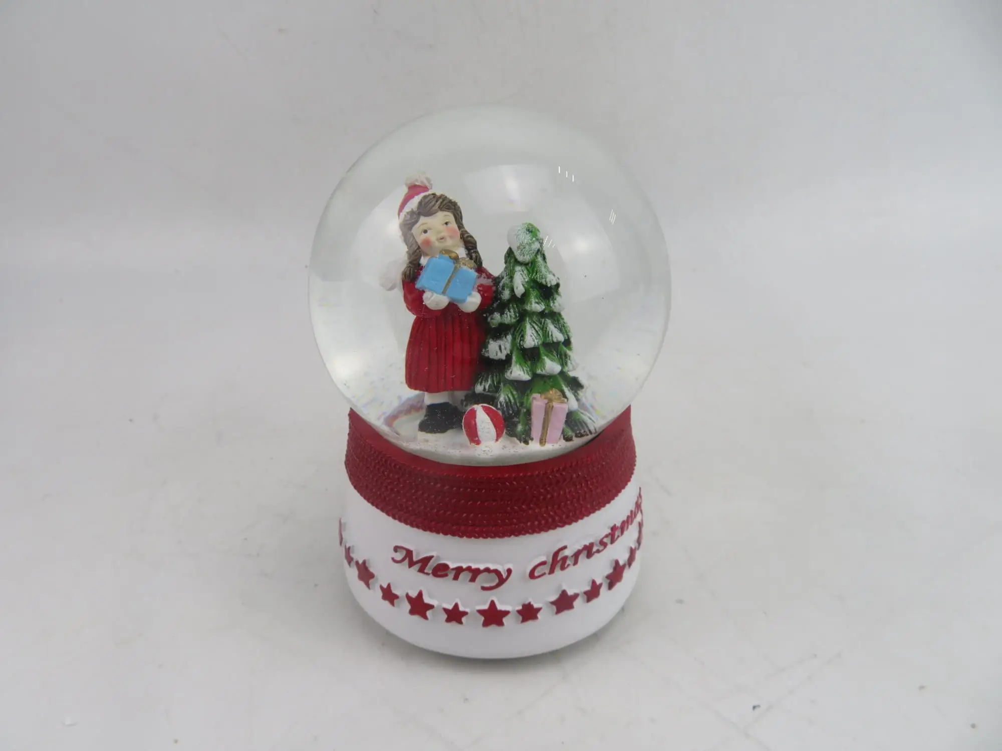 Custom Resin Xmas/christmas Snow Globe For Decor - Buy Xmas Snow Globe