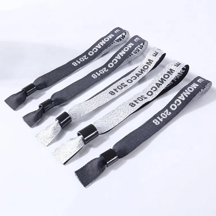 wristband 00.jpg