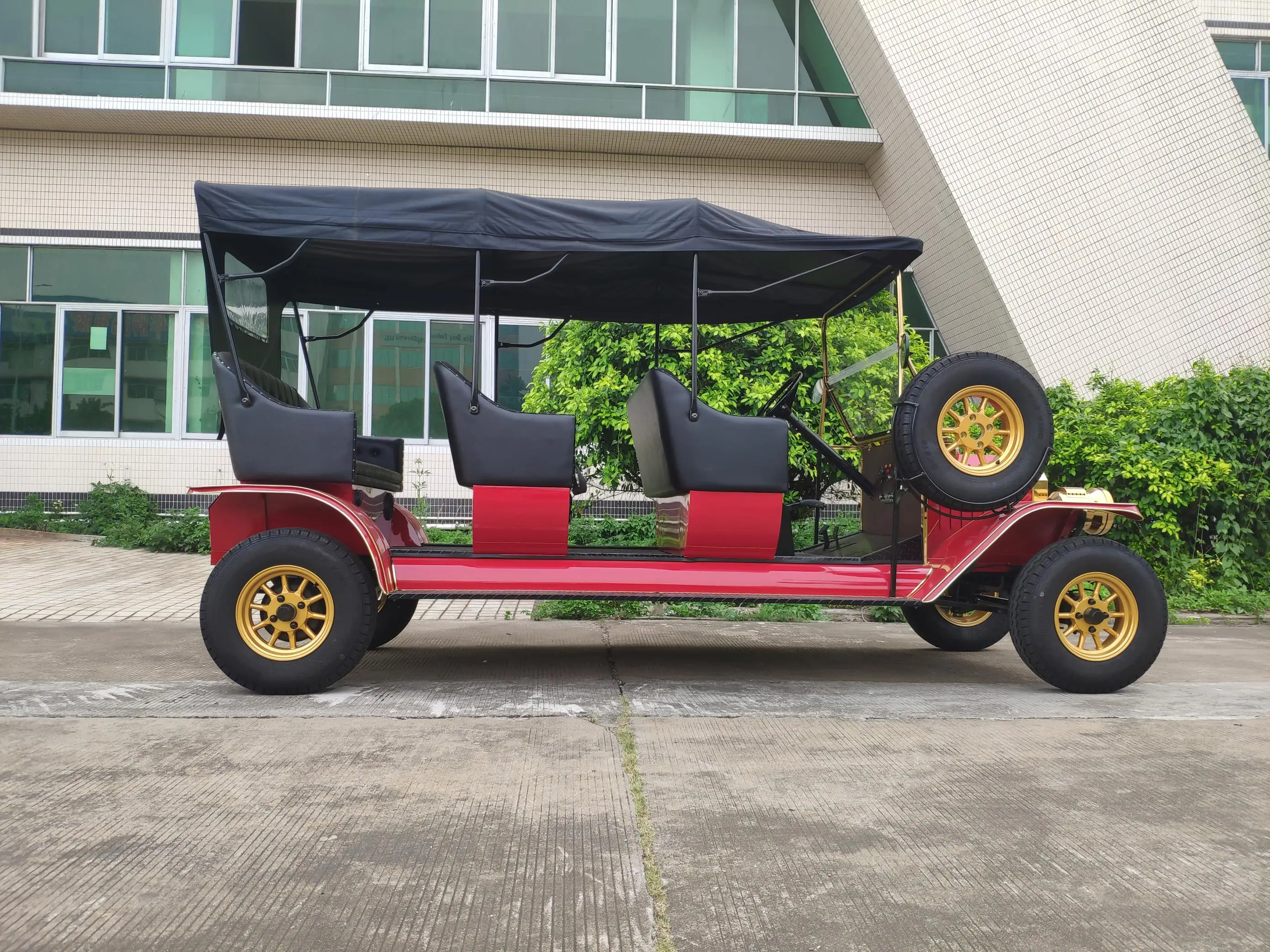 Nice 48V 5KW Motor Steel Material Battery Operated Golf Carts Buggy