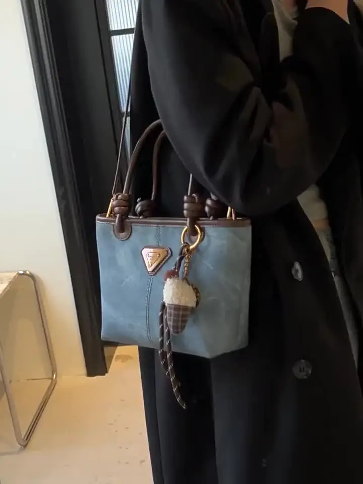 Shop Our Trendy Women's PU Bucket Bag Versatile Stylish