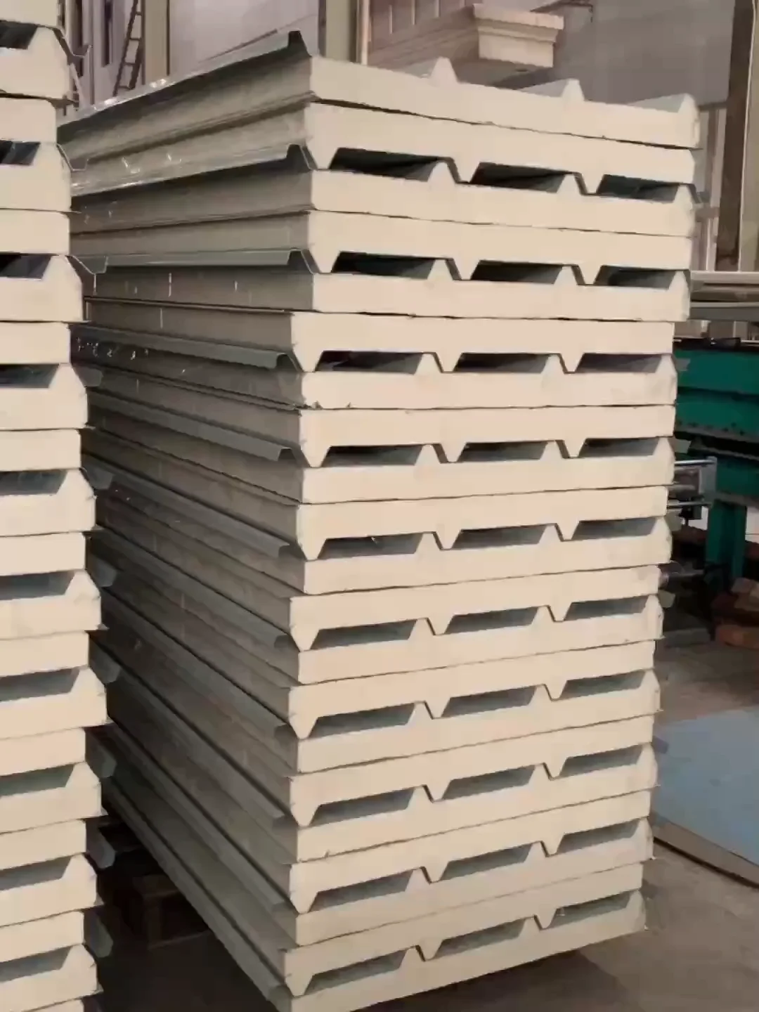 Polyurethane Pu Sandwich Panel Insulated Roof Decorative Outdoor Wall