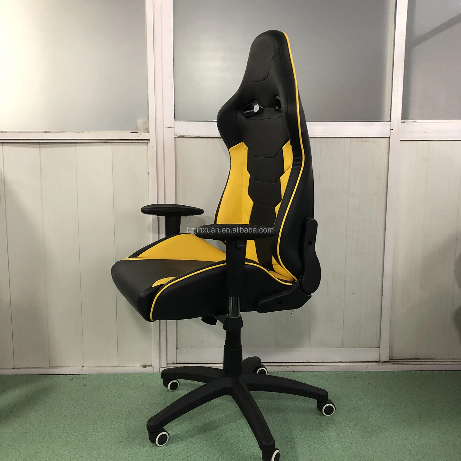 Anji Modern Oyun Sandalyesi Yüksek Geri Pu Deri Rahat Anji Modern Oyun Sandalyesi Yüksek Geri Pu Deri Rahat