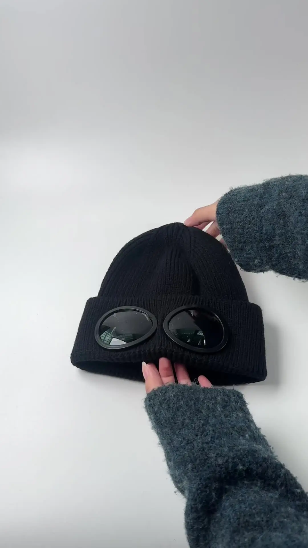 Unisex Goggle Knitted Beanie Hat - Warm Winter Skull Ski Cap