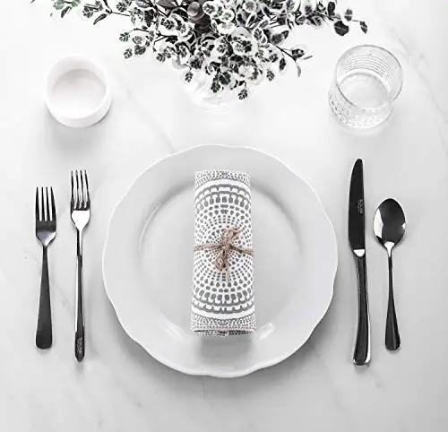 Eco-Friendly Porcelain Dinner Plate Set with Scallop Design for Serving Salad Dessert Cake at Weddings and Parties supplier