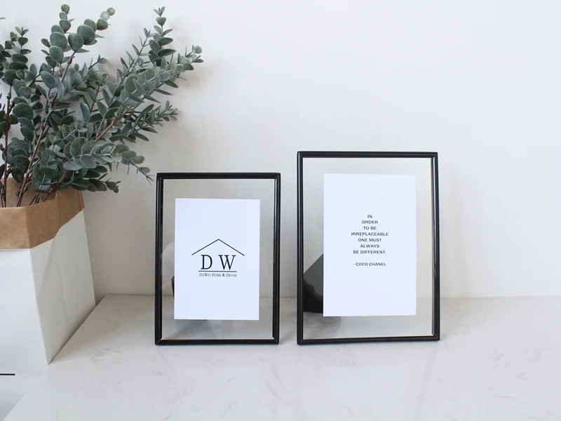 Metal photo frames details