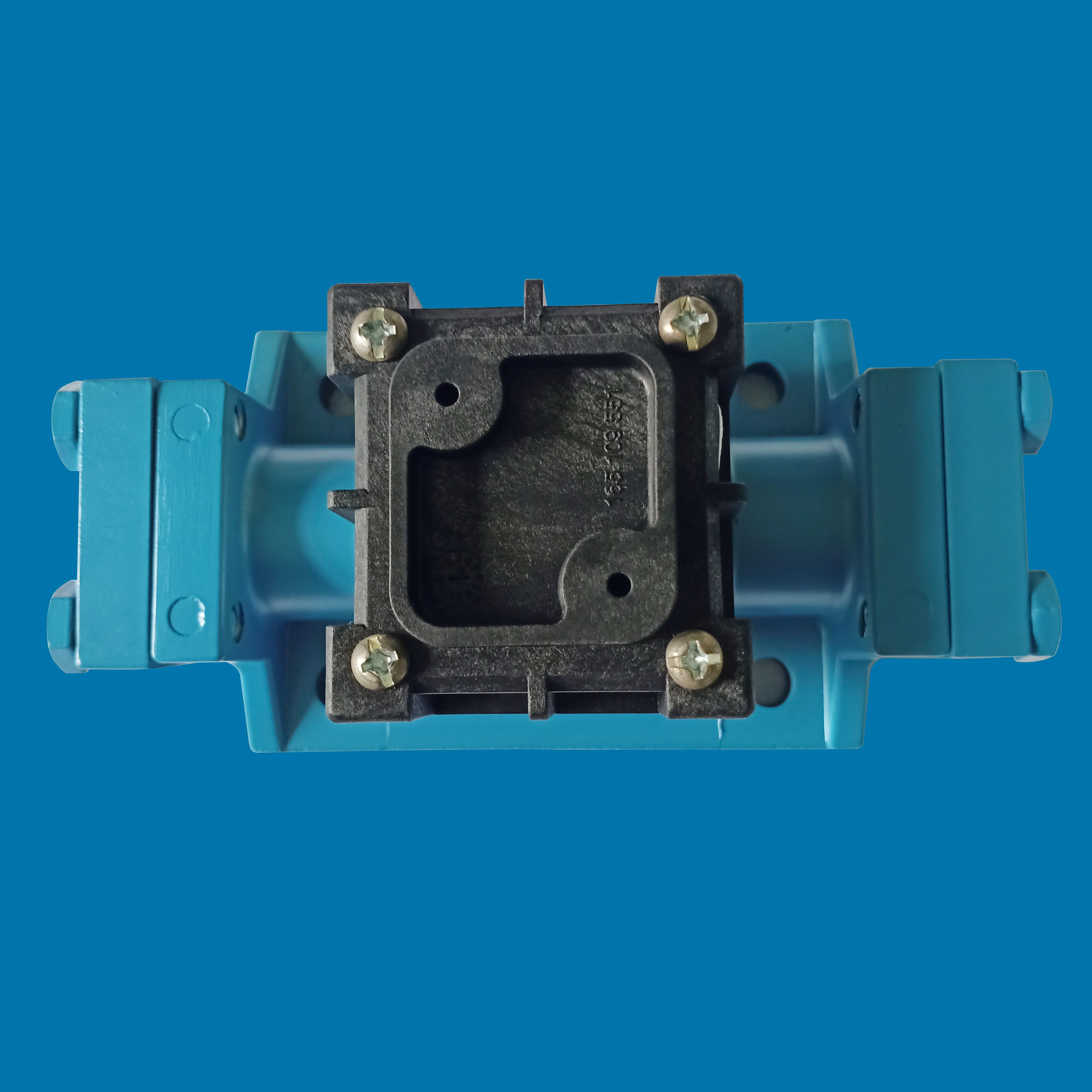 CF031-191-000 high quality air valve assembly used in ptfe diaphragm pump as water pump parts details