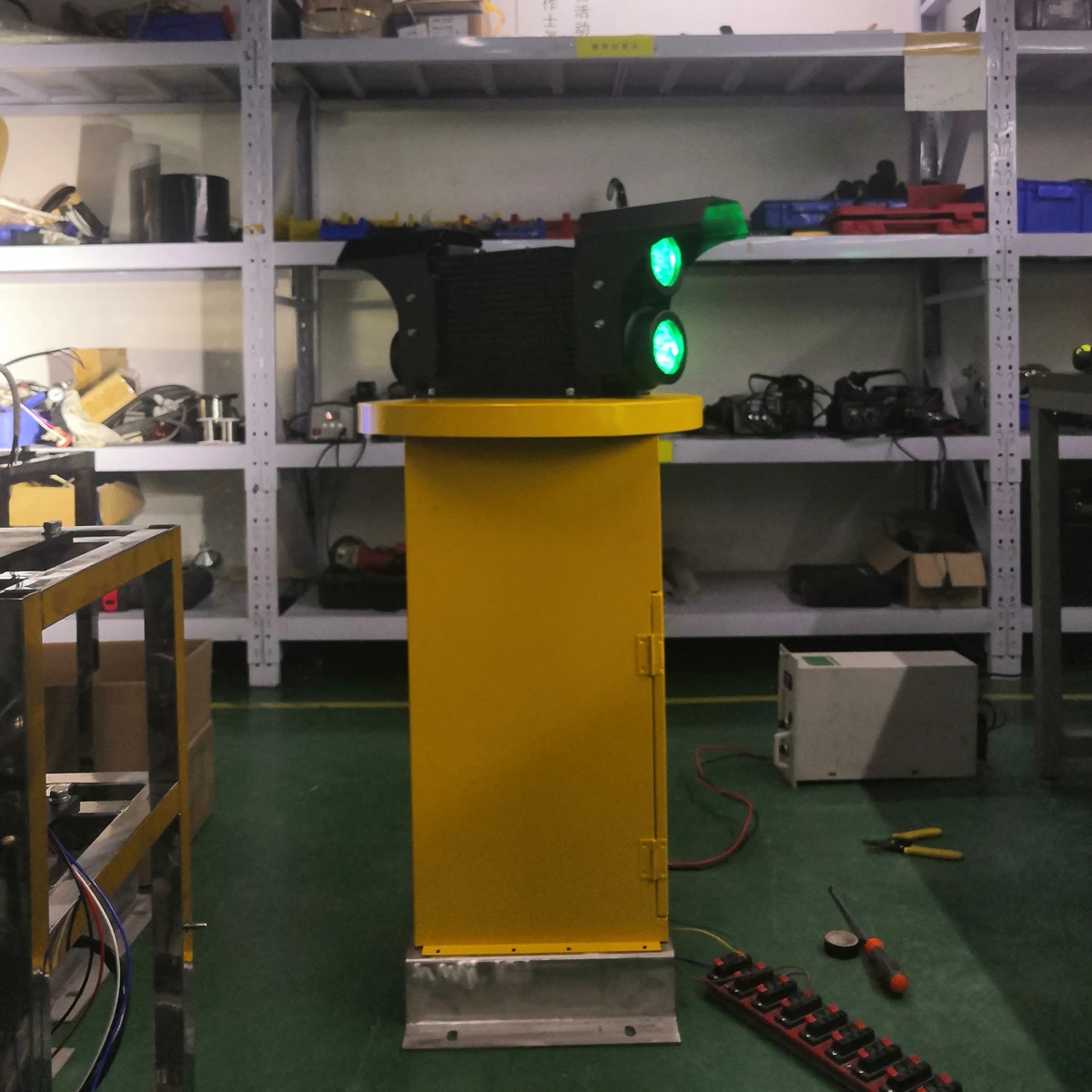 Airport Rotating Beacon-1.jpg