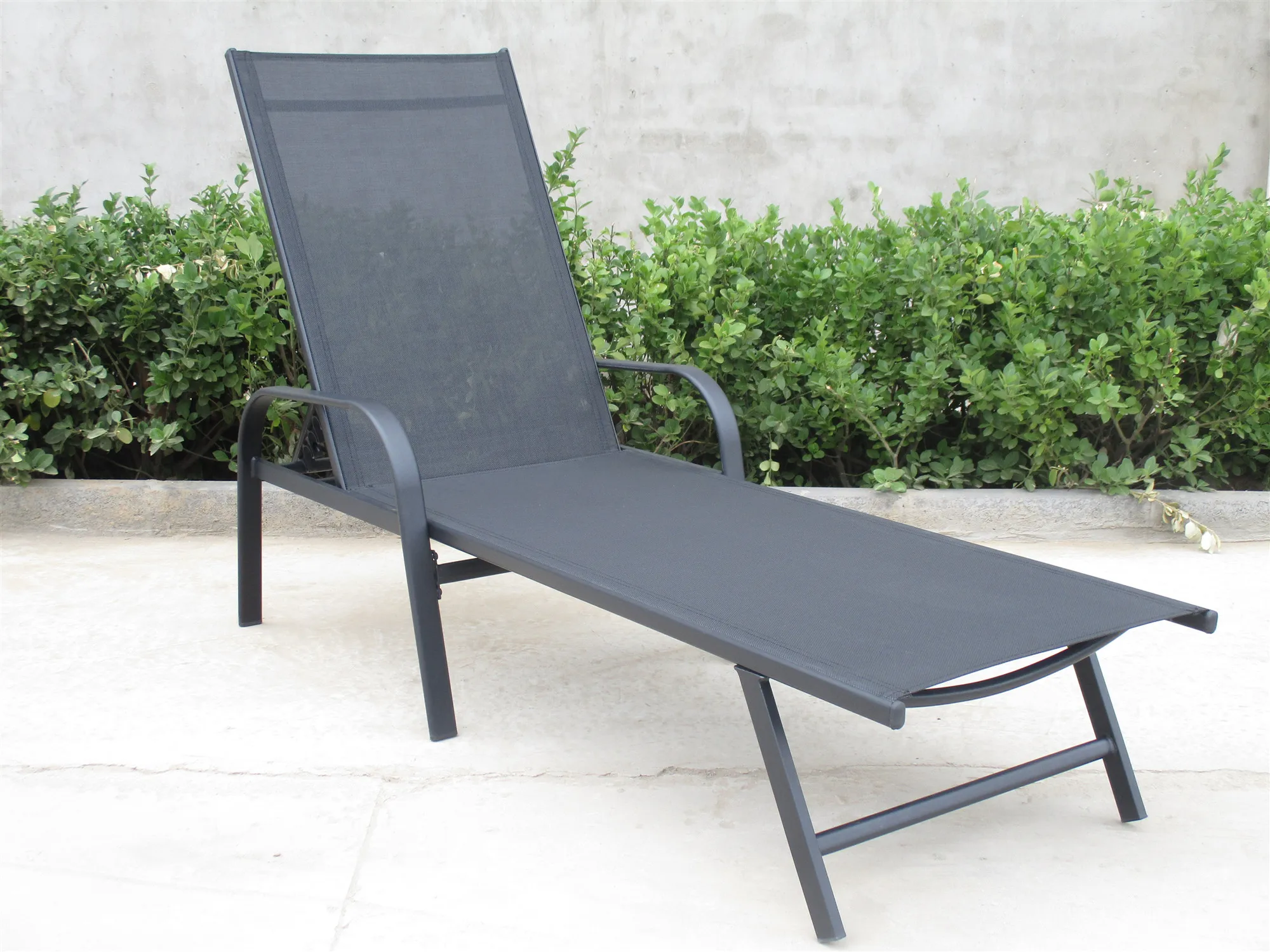 New Style Sun Loungers Laying Chair Garden Furniture Can Bring You A