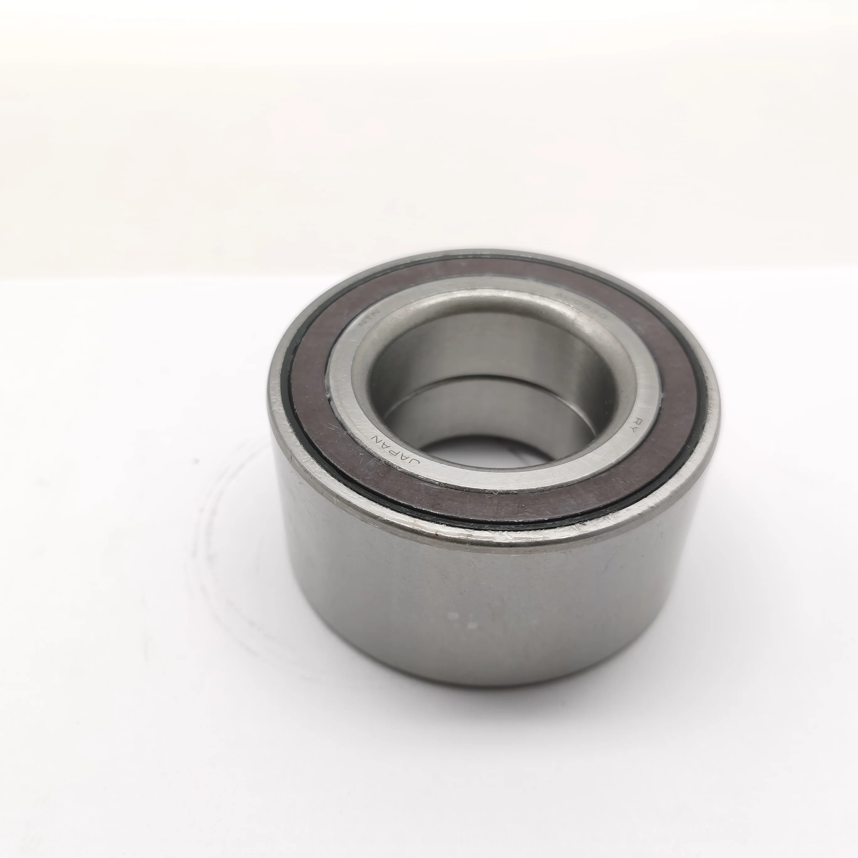 auto parts wheel hub bearing 3885A040 for Mitsubishi Lancer 2.0L details