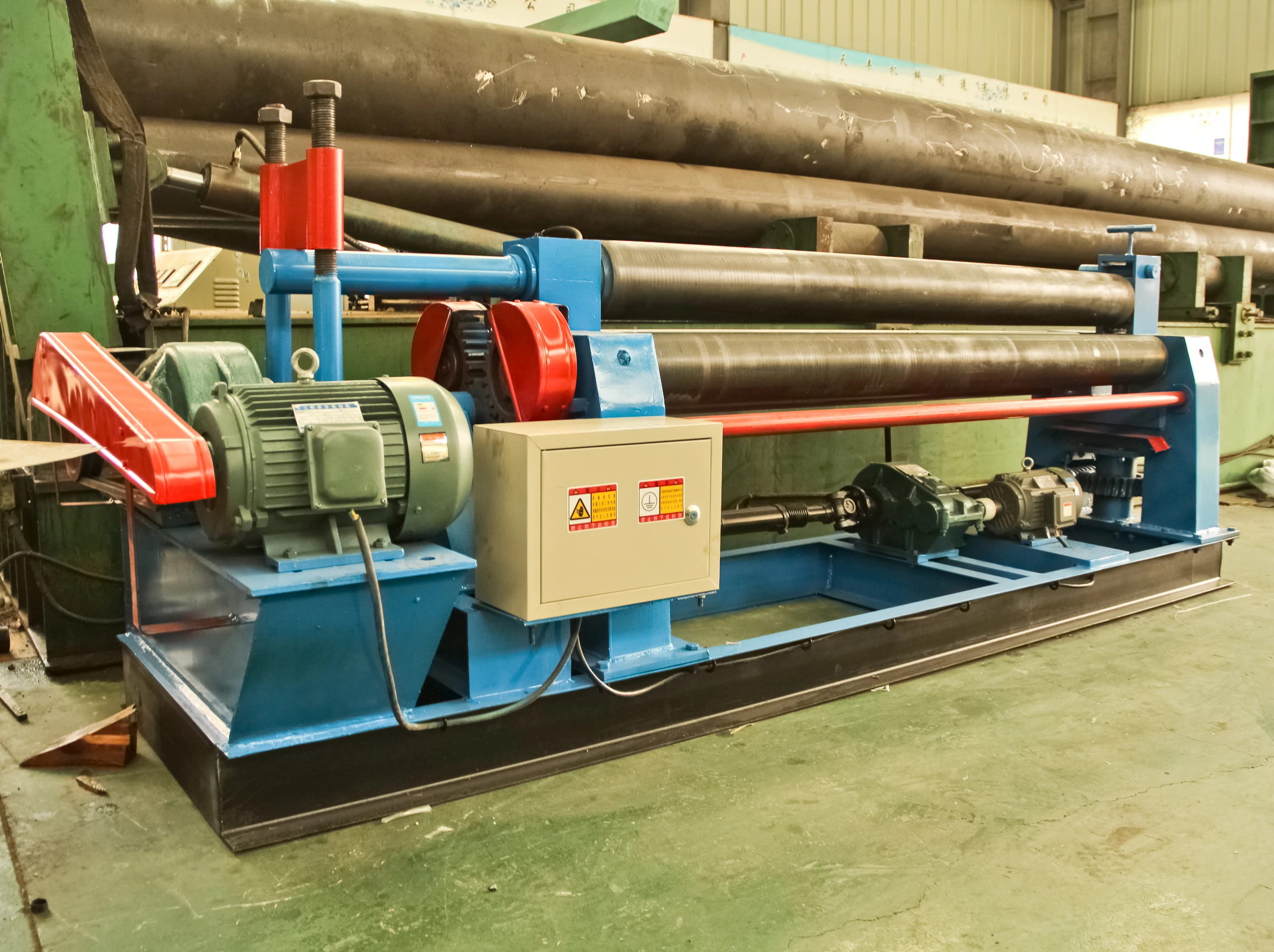W1116*1600 Symmetrical Upregulation 3roll Plate Roller Mechanical