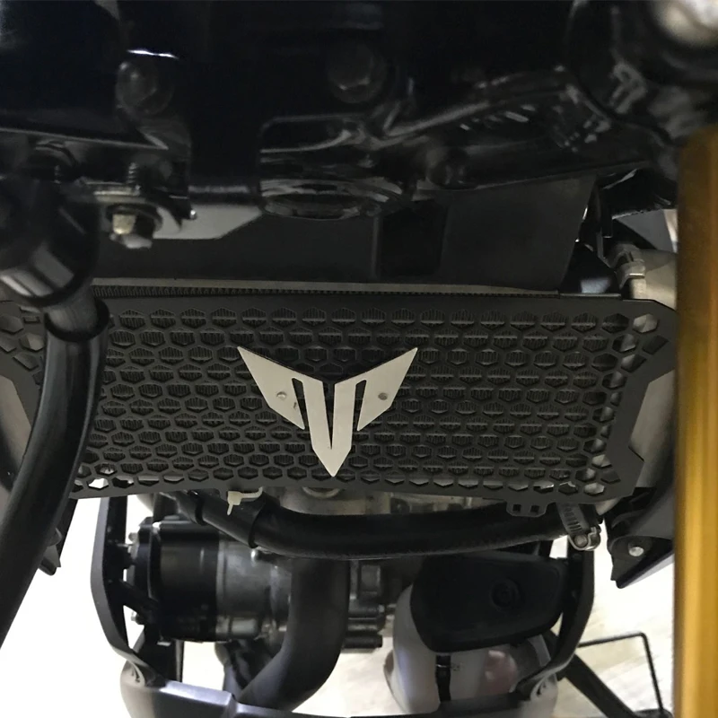 mt 15 radiator cover