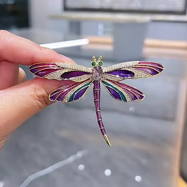 XILIANGFEIZI Vintage Light Luxury Enamel Dragonfly Brooch