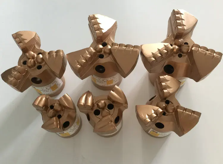 三翼76毫米 pdc 钻头砂岩钻石冠