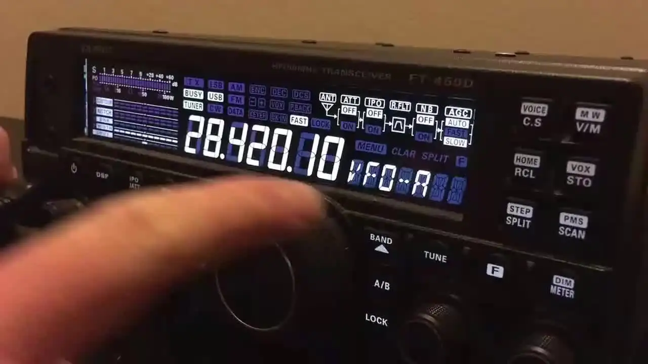Yaesu FT-450D - 100W VHF Ham Mobile Radio with Antenna Tuner