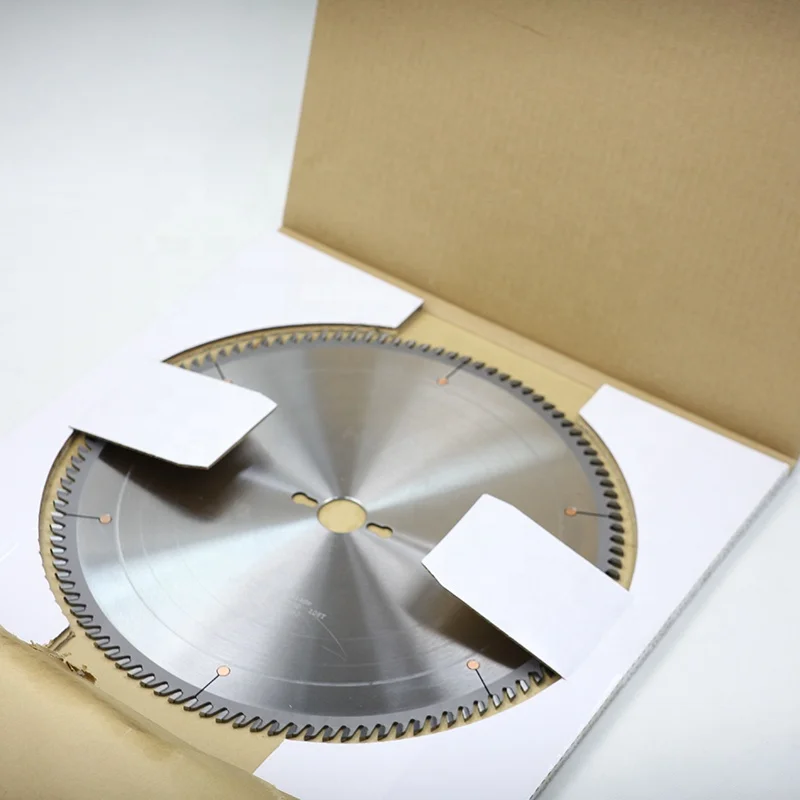 Wood Cutting Tct Circular Saw Blade 300 * 3.2 *30 Z 96 For Mdf