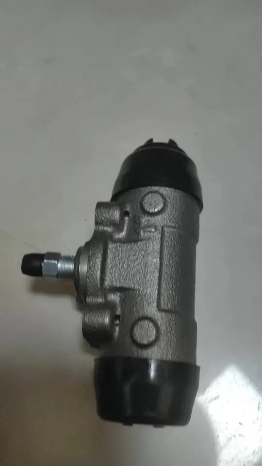 High Quality Auto Parts - Brake Cylinder for Landcruiser