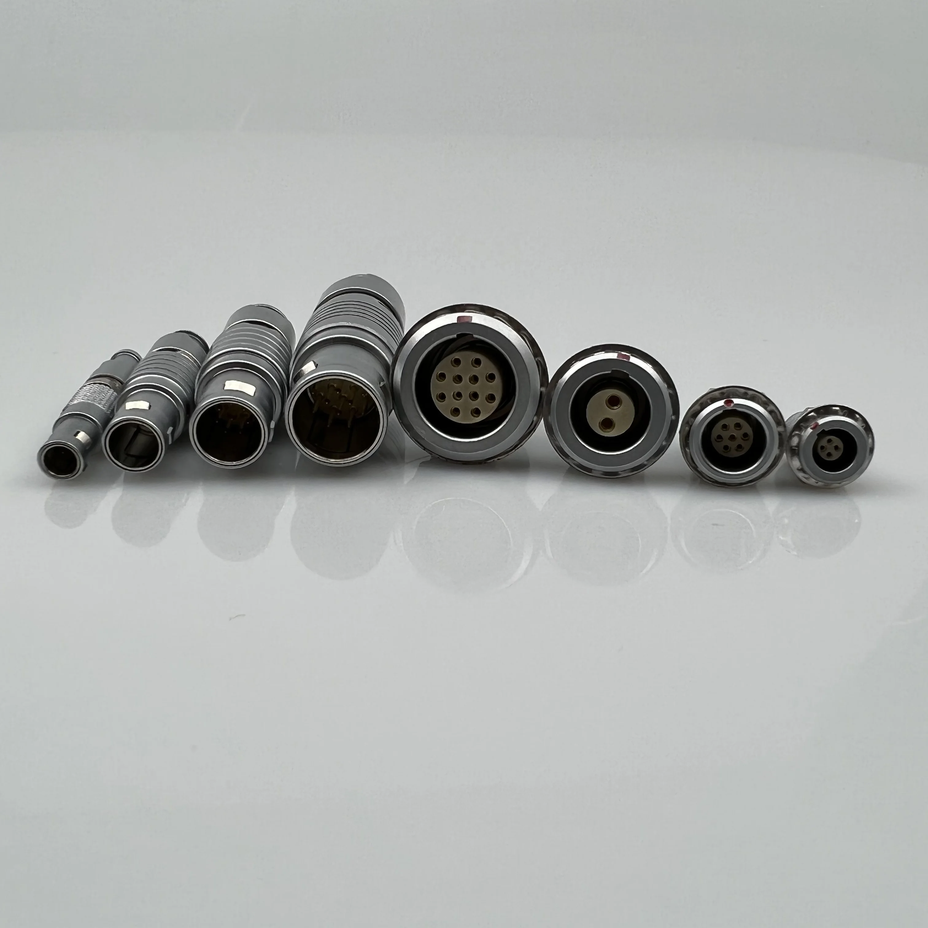 00b 0b 1b 2b Fgg Fga Fgb插头ip50高性能金属圆形推拉式bexkom连接器 - Buy 自锁推拉式连接器,母连接器 ...