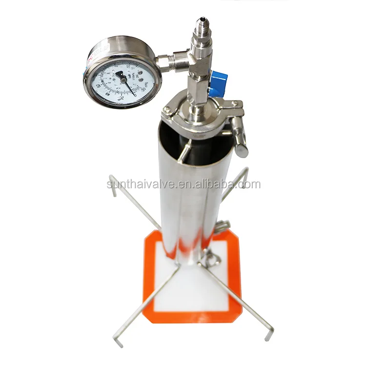 Pressurised extractor