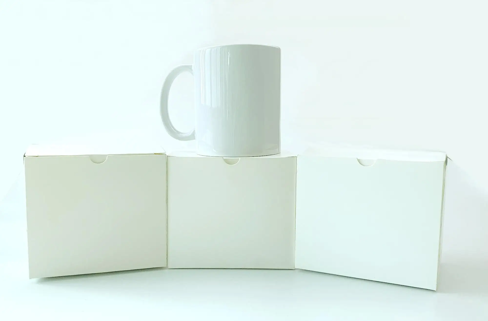 Custom Mug Packaging Box White Cardboard Creative Color Box Gift Box