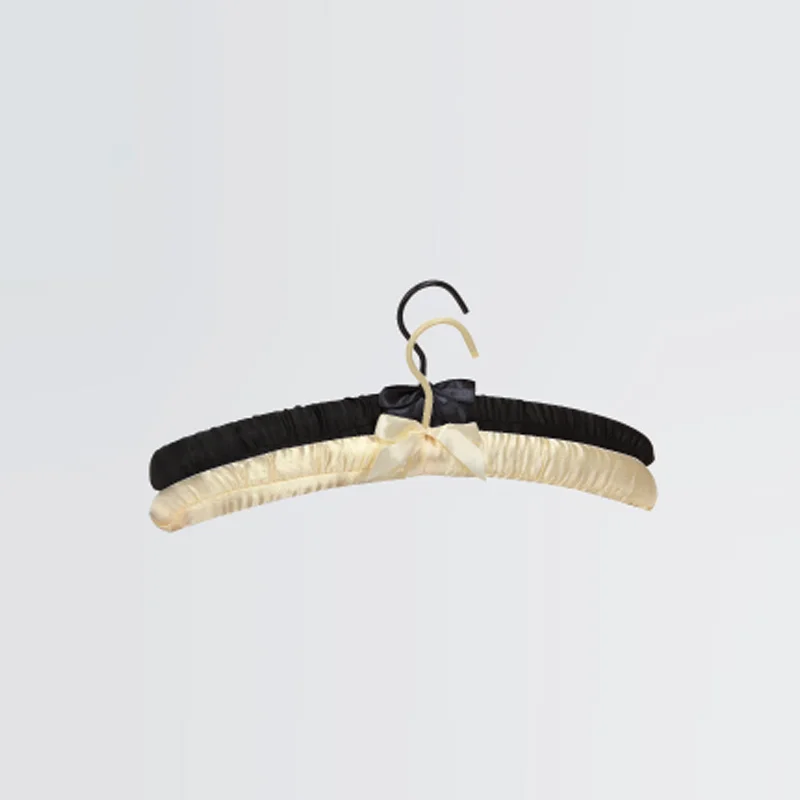 08 satin hanger.png