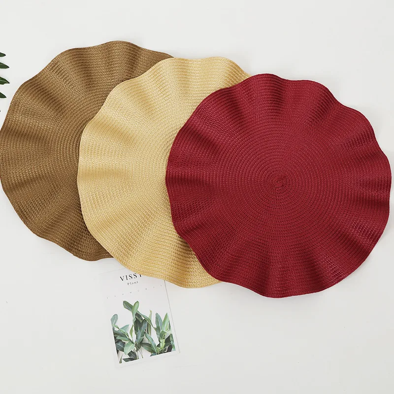 Hot Selling Recyclable Round Woven Metallic Vinyl Placemats With Wavy