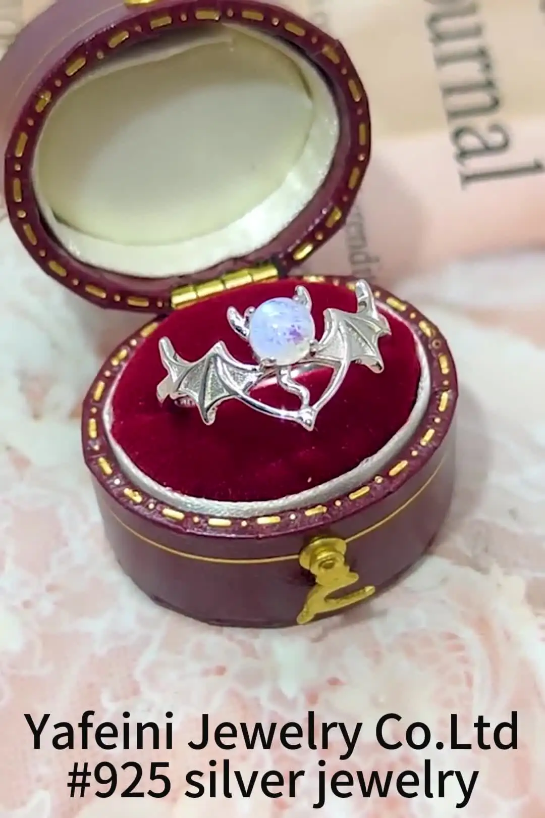 Fledermaus-Ring Aus 925er Sterling Silber Mit Mondstein – Verstellbar & Perfekt Für Halloween