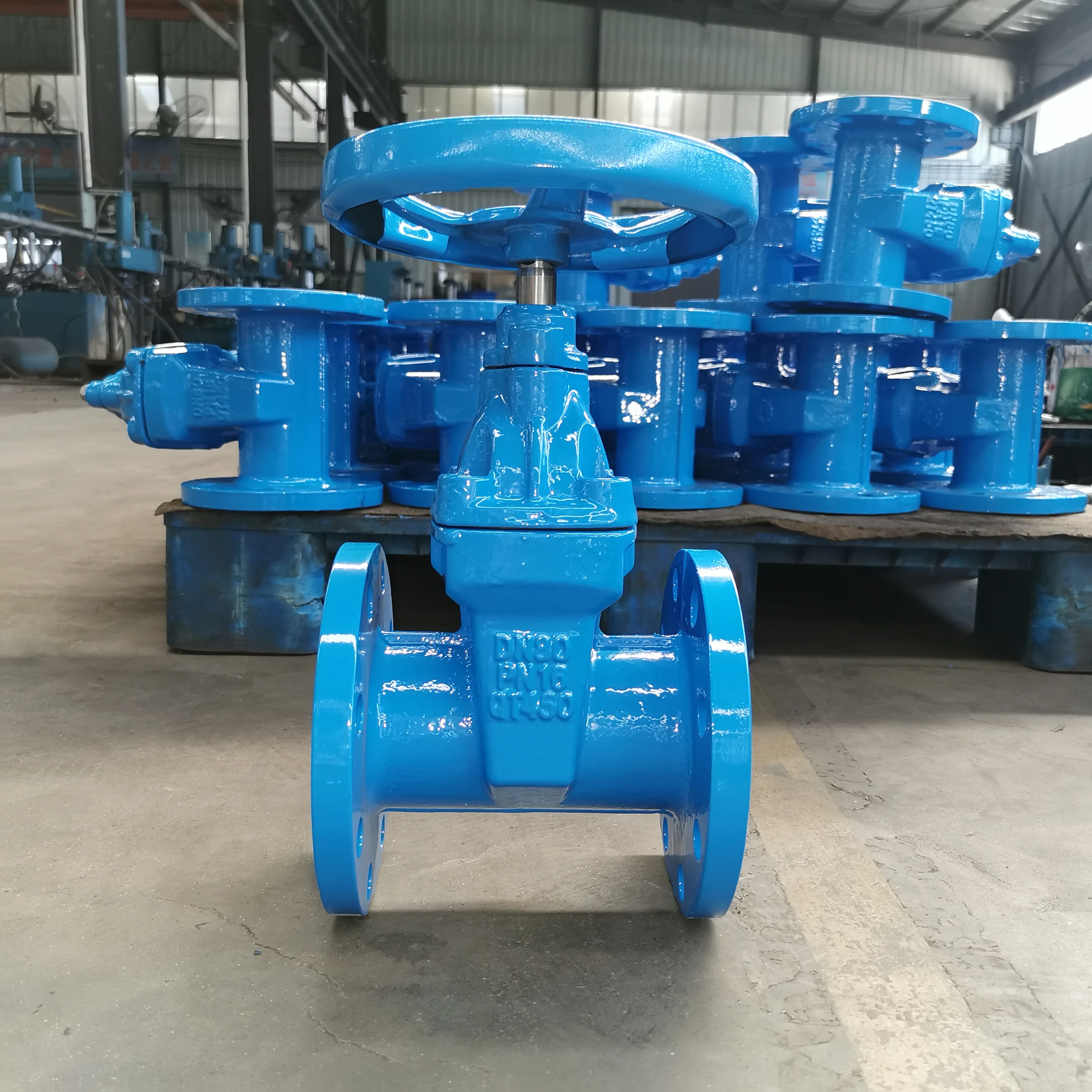 36 Inch Ductile Iron F4 Flanged End Gate Valve Square Nut Operation
