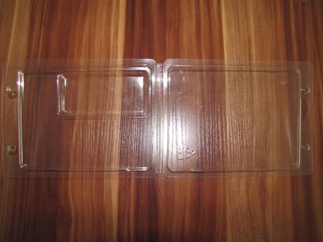 clamshell_4_3.JPG