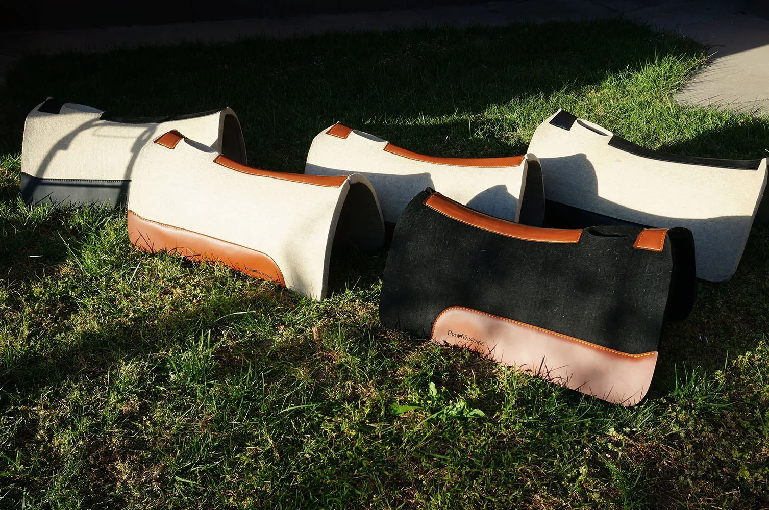 horse saddle pad (42)