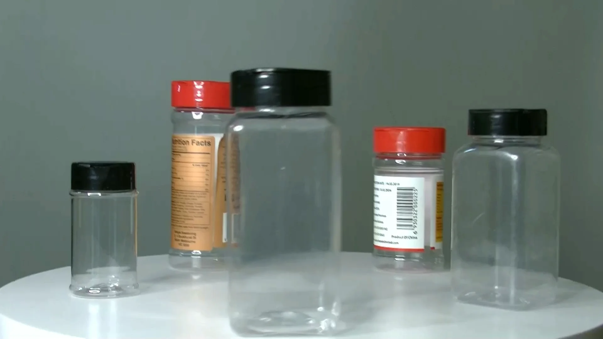 Wholesale Kitchen Plastic Spice Jars And Salt Bottle Pepper Chili