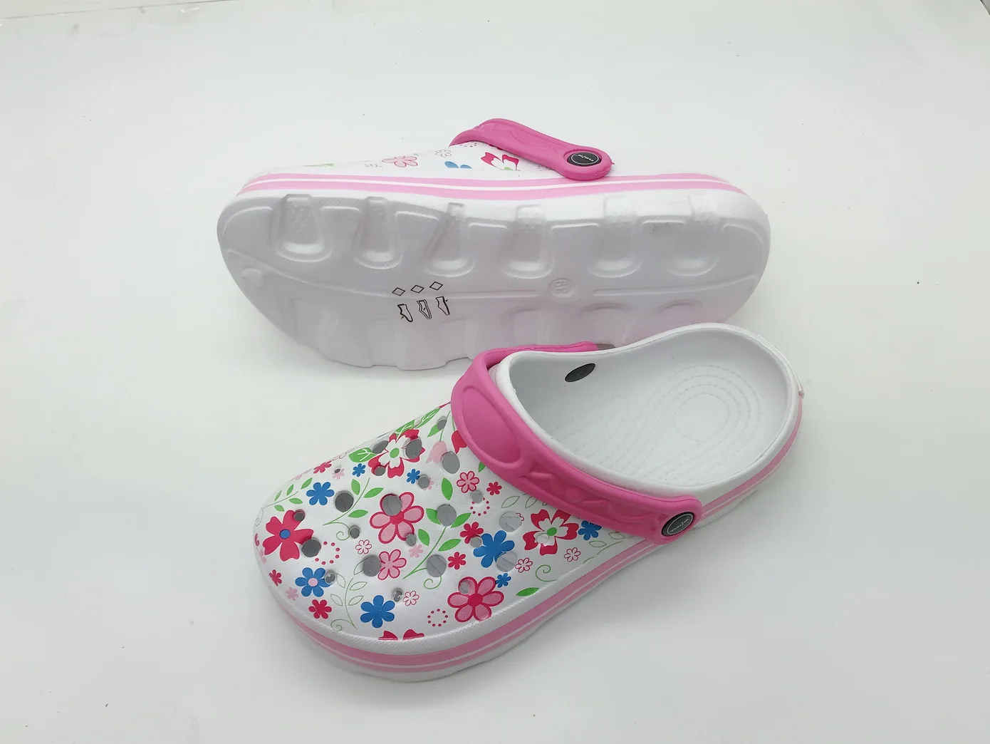 2024 Hot Sale Men Women EVA Garden Simple Clogs with Hole Beach Shoes