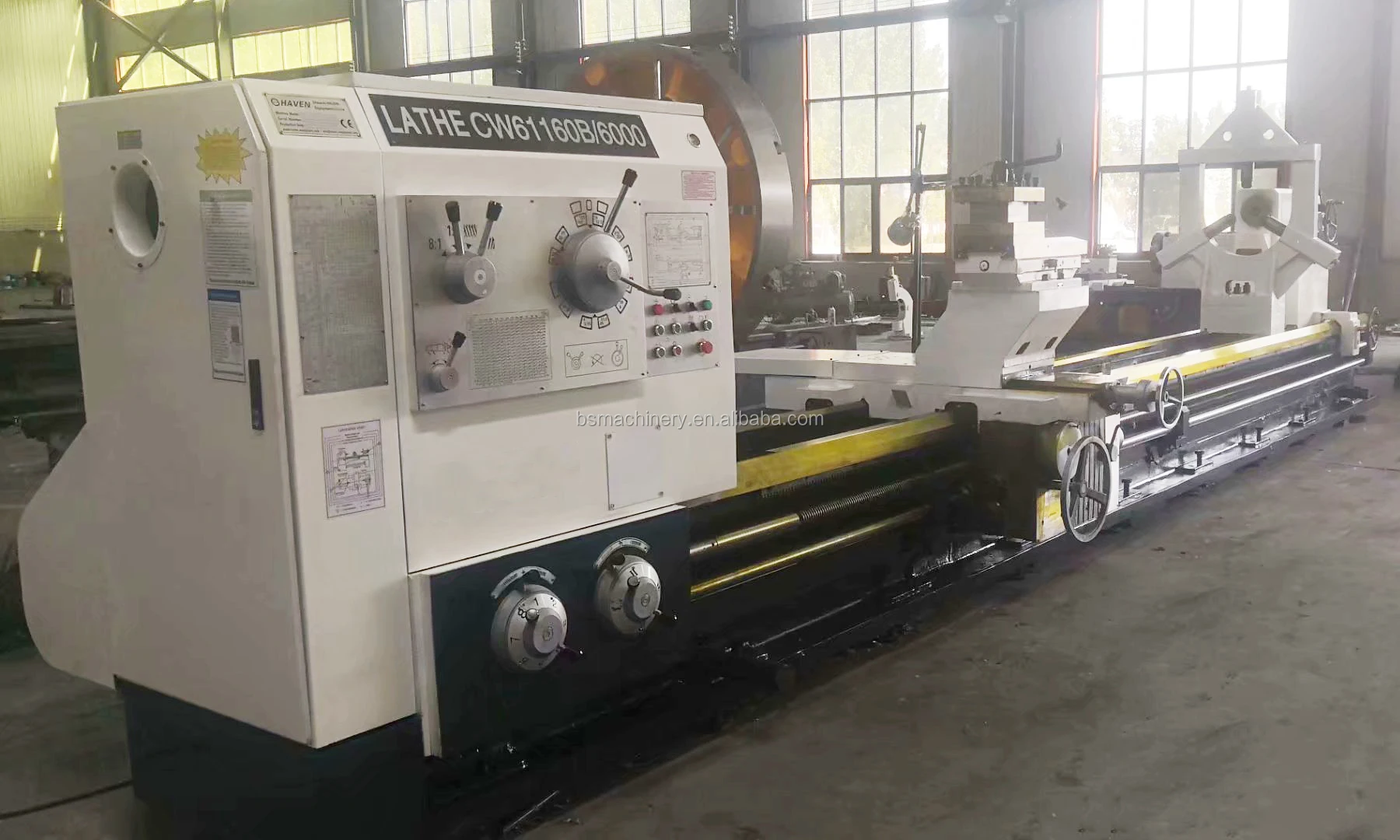 CW61160B lathe machine 01.jpg