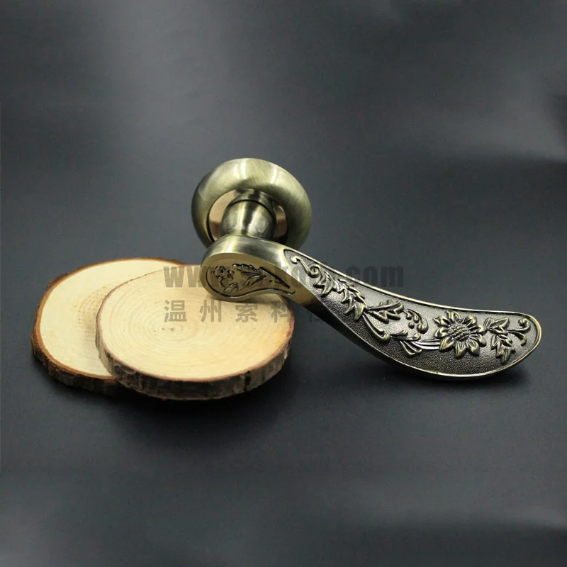 经典的装饰图案锌合金玫瑰门把手