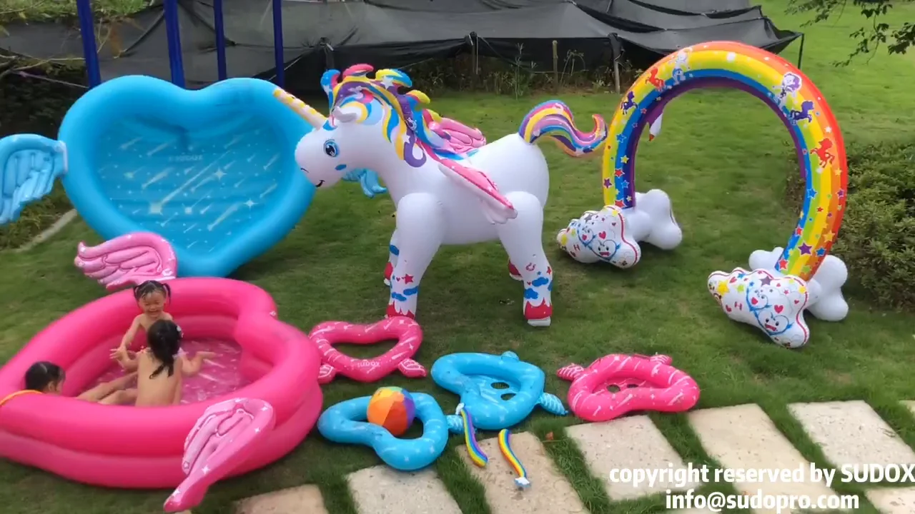 Sudox Sdx0001 Stock 261x182x91cm New Design Inflatable Rainbow Arch Bridge Garden Water Splash