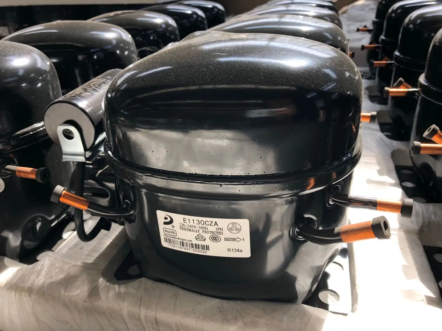 Commercial Refrigerator Compressor R134a Series Refrigeration