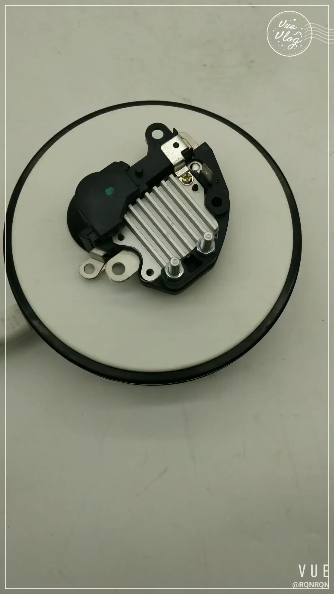 ダイフロンー１２ Amazon.com: RAREELECTRICAL Alternator Compatible With Gm Engine